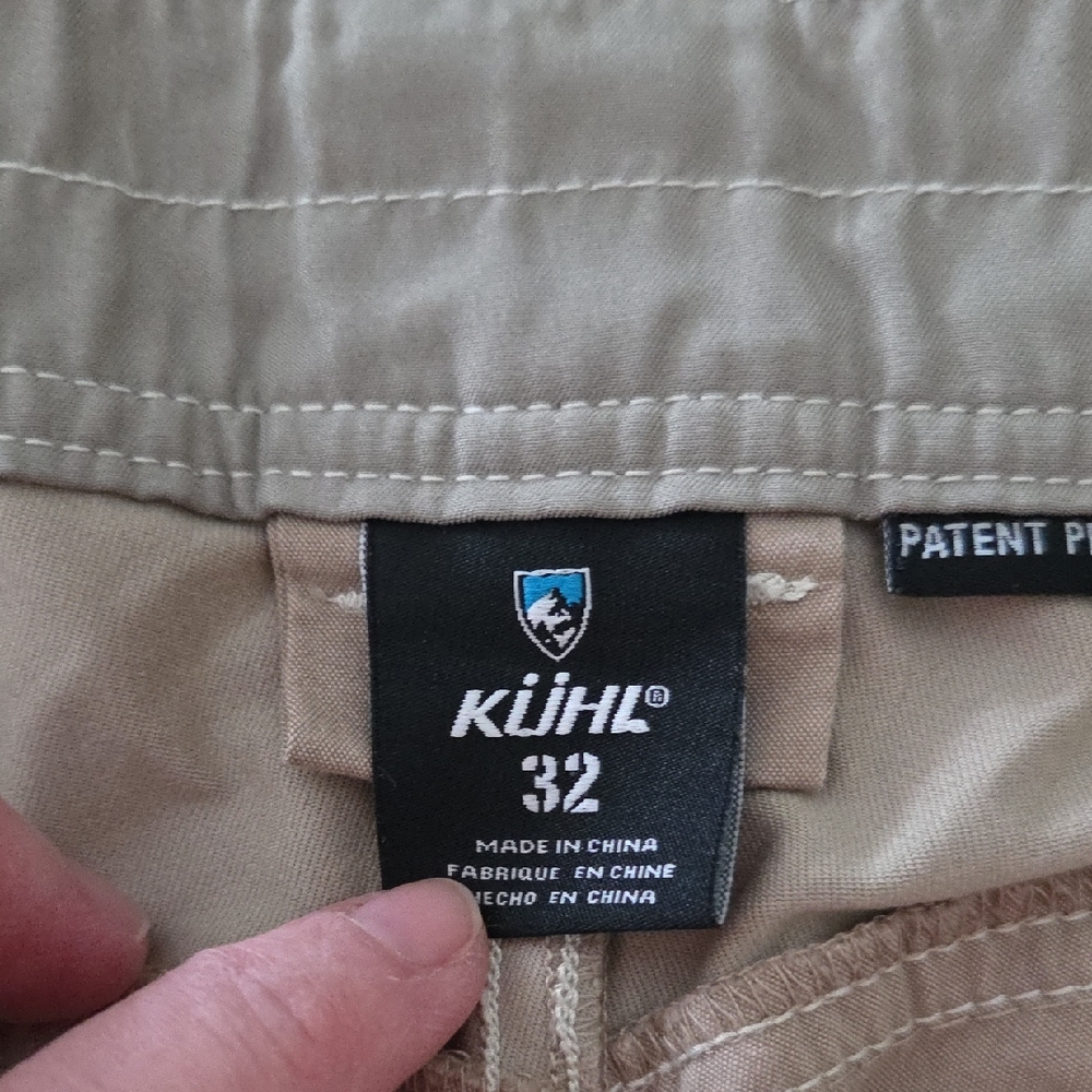 Kuhl Khaki Cargo Shorts, 32, Excellent 👌